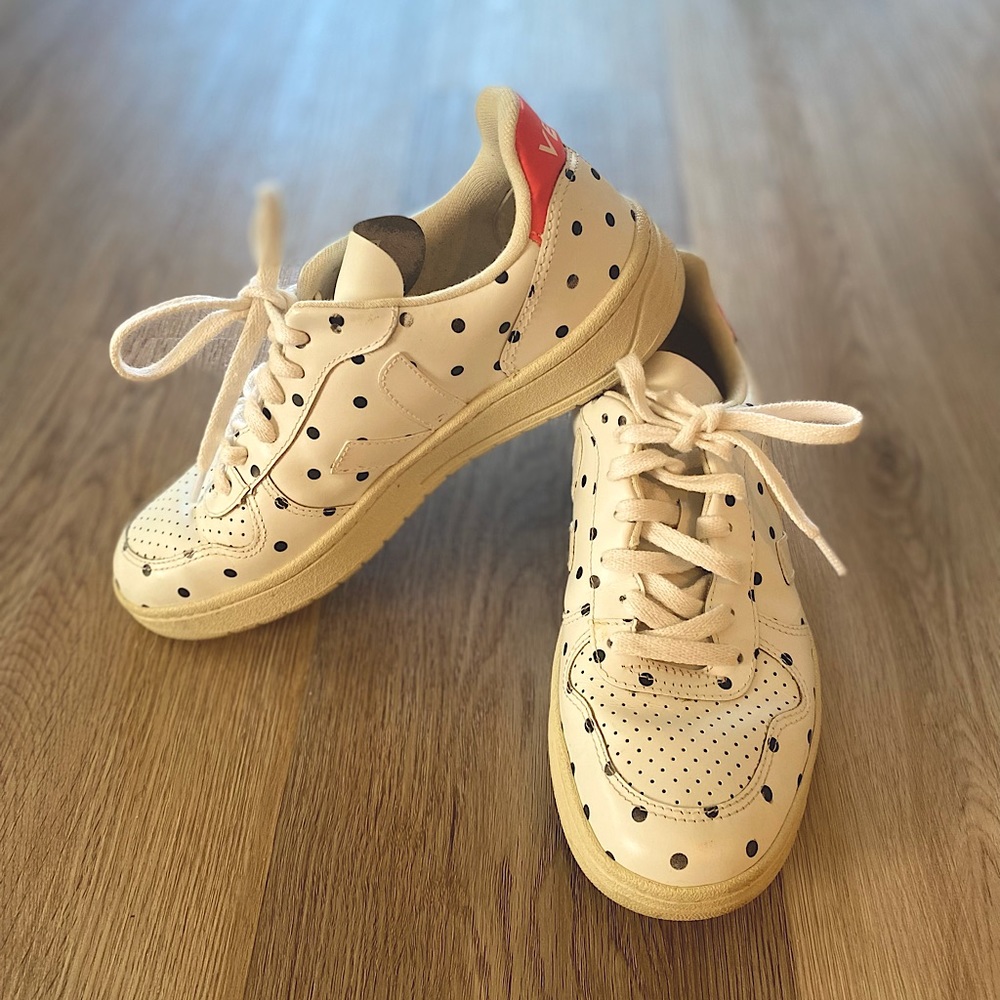 Madewell x Veja Polka Dot Leather V-10 Sneakers